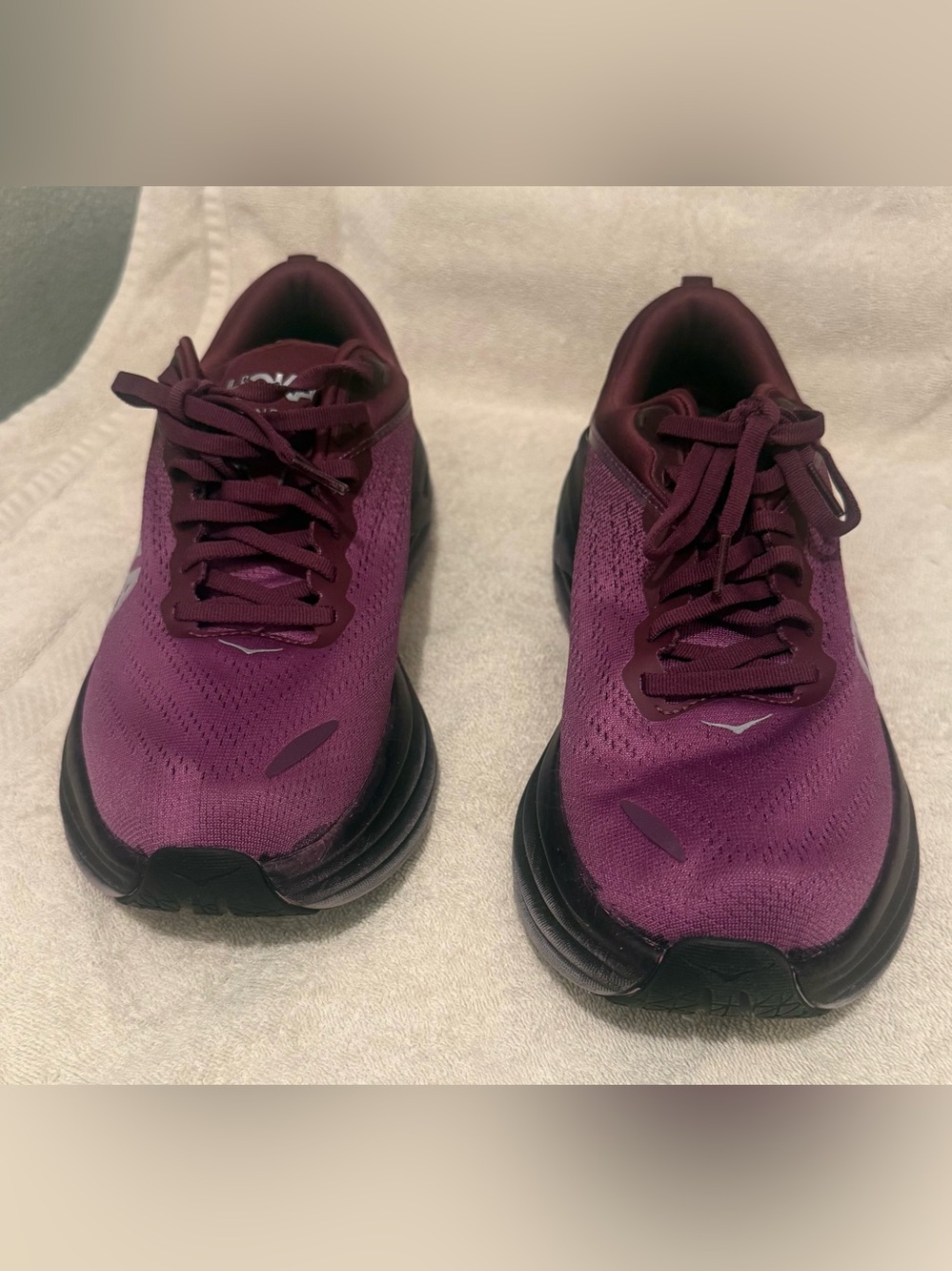 HOKA Bondi 8 Women’s size 10 Shoes Grape Wine / Beautyberry colorway - Picture 2 of 12